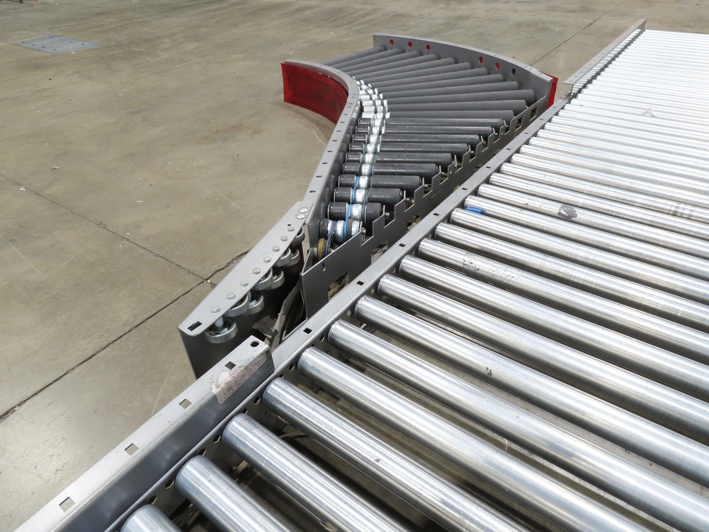 Hilmot 30"x 12' Motorized Roller Conveyor 90° Spur Diverter 27"BF 24VDC 120FPM
