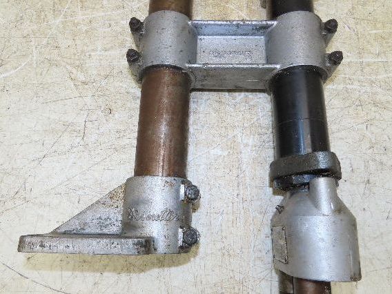 Desoutter AFD 5000 Pneumatic Auto Feed 1/4" Drill Unit Double Drill Head w/Stand