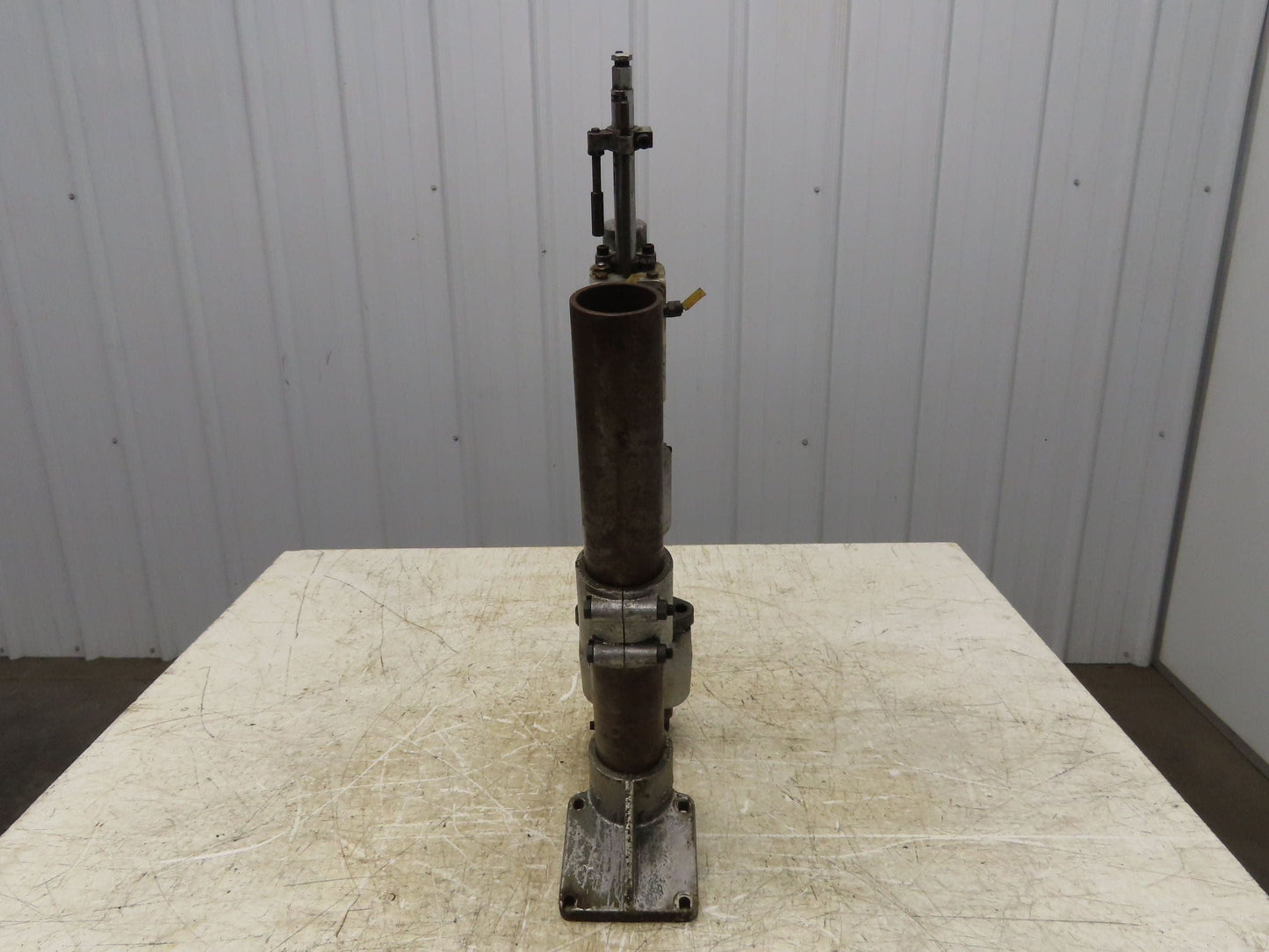Desoutter AFD 5000 Pneumatic Auto Feed 1/4" Drill Unit Double Drill Head w/Stand