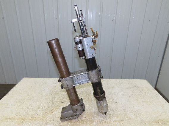 Desoutter AFD 5000 Pneumatic Auto Feed Drill Unit Double Drill Head Type THA