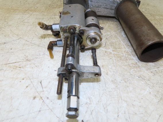Desoutter AFD 5000 Pneumatic Auto Feed Drill Unit Double Drill Head Type THA