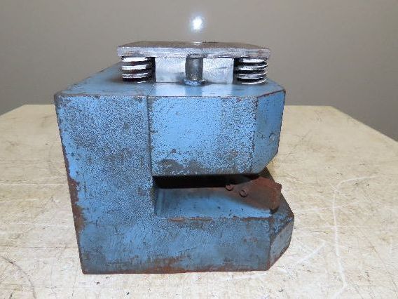 Unipunch HNE 3X7-2 Press Brake Punch 4" Radius Corner Die 8-3/4" Open Height