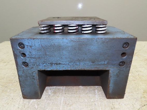 Unipunch HNE 3X7-2 Press Brake Punch 4" Radius Corner Die 8-3/4" Open Height
