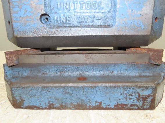 Unipunch HNE 3X7-2 Press Brake Punch 4" Radius Corner Die 8-3/4" Open Height