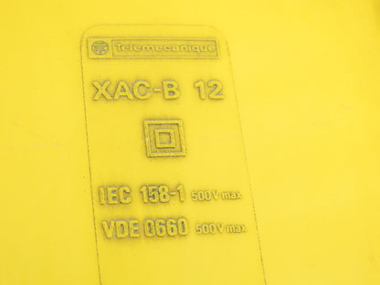 Skaltek XAC-B12 Coiler Control Station Pendant Pushbutton Switches w/E-Stop