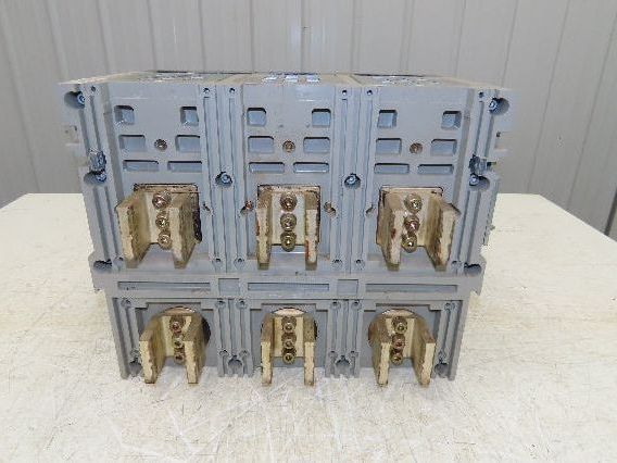 Schneider WC4GGR44R9SXFXXXXX Square D Masterpact Circuit Breaker 2500A 690V