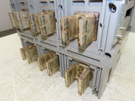 Schneider WC4GGR44R9SXFXXXXX Square D Masterpact Circuit Breaker 2500A 690V