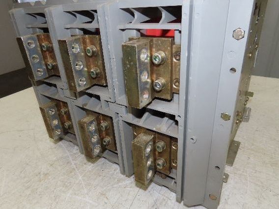 Merlin Gerin CWMQVV3AXAXBXXXFXXT Masterpack Cradle NW25 Chassis 2500A