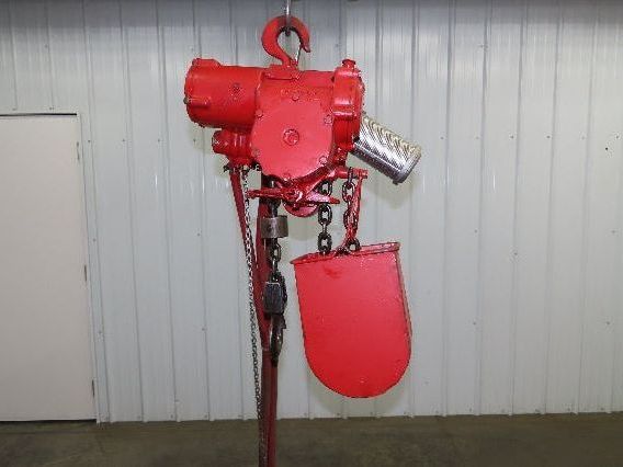Chicago Pneumatic 1/4 Ton 500Lb Power Vane Air Chain Hoist 10' Lift w/Pendant