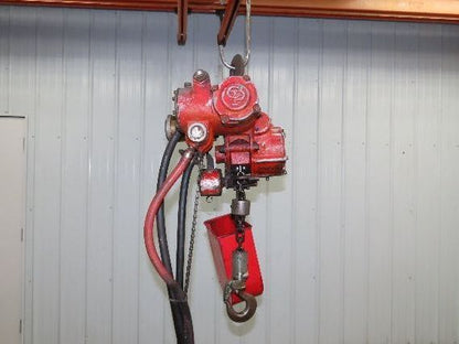 Chicago Pneumatic 1/4 Ton 500Lb Power Vane Air Chain Hoist 11' 6" Lift Pendant