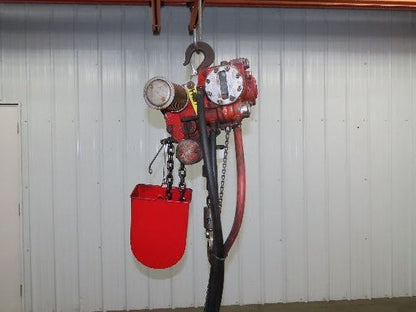 Chicago Pneumatic 1/4 Ton 500Lb Power Vane Air Chain Hoist 11' 6" Lift Pendant