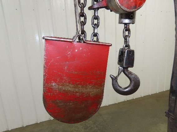 Chicago Pneumatic 1/4 Ton 500Lb Power Vane Air Chain Hoist 10' 3" Lift Pendant