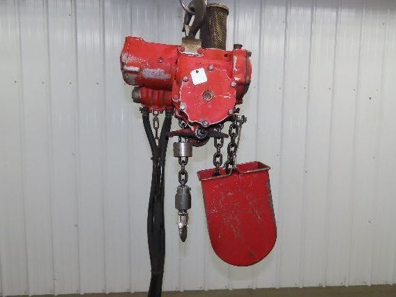 Chicago Pneumatic 1/4 Ton 500Lb Power Vane Air Chain Hoist 11' Lift w/Pendant