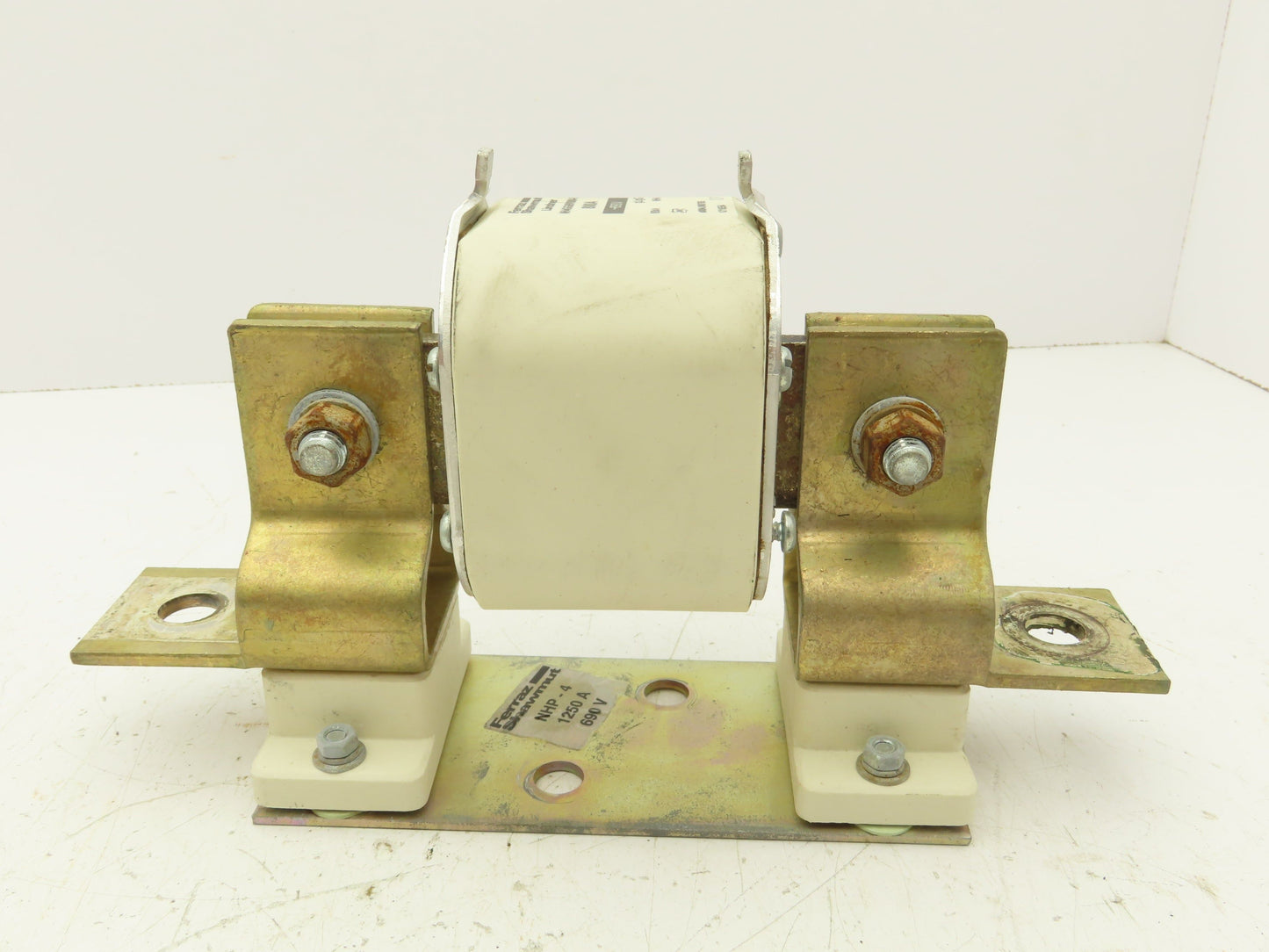 Ferraz Shawmut NH4GG69V800-8 Ceramic Fuse Link 800A 690V