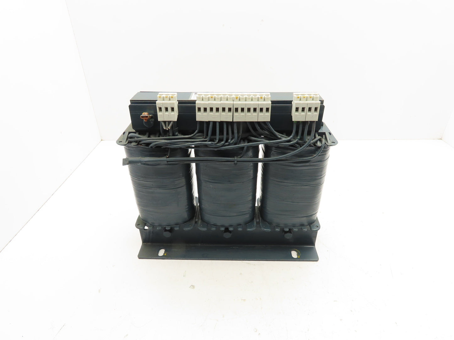 Eaton DT3,2/G Industrial Control Transformer PRI 210-480V SEC 200V 2,5kVA