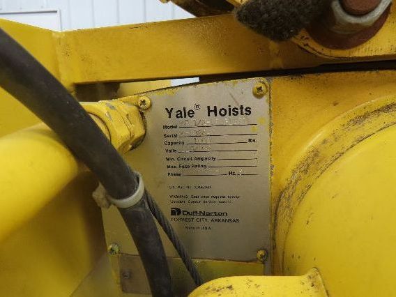 Yale KEL Electric Chain Hoist 1/2 Ton 16 FPM 9' Lift 110 Volt Manual Trolley