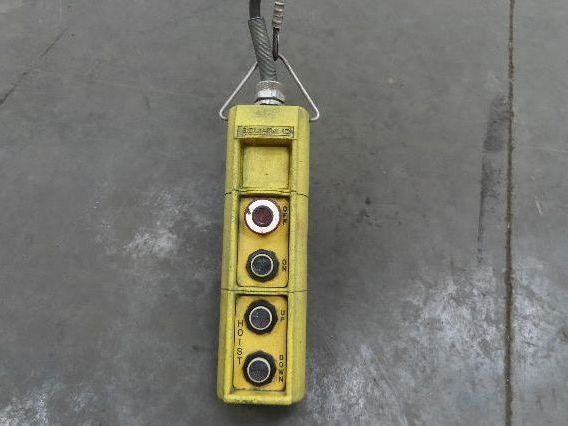 Yale KEL Electric Chain Hoist 1/2 Ton 16 FPM 9' Lift 110 Volt Manual Trolley