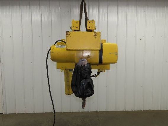 Yale KEL Electric Chain Hoist 1/2 Ton 16 FPM 9' Lift 110 Volt Manual Trolley