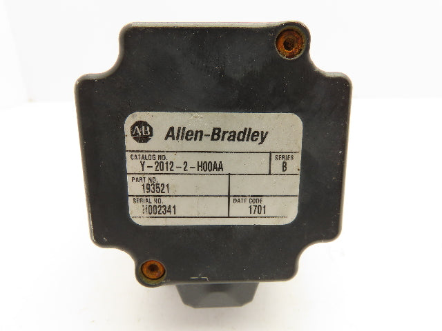 Allen Bradley Y-2012-2-H00AA Servo Motor 230V 4500 RPM 9/16" Shaft