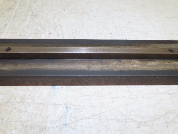 Press Brake Die 93-1/16" Long 3-31/32" Flat 3/4" Thick 60° Edge 1/2" Tang