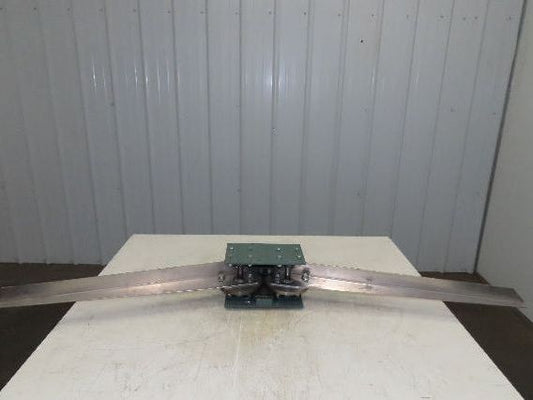 Conveyor Traffic Cop 2-Lane Merge Package Flow Control Swing Arms