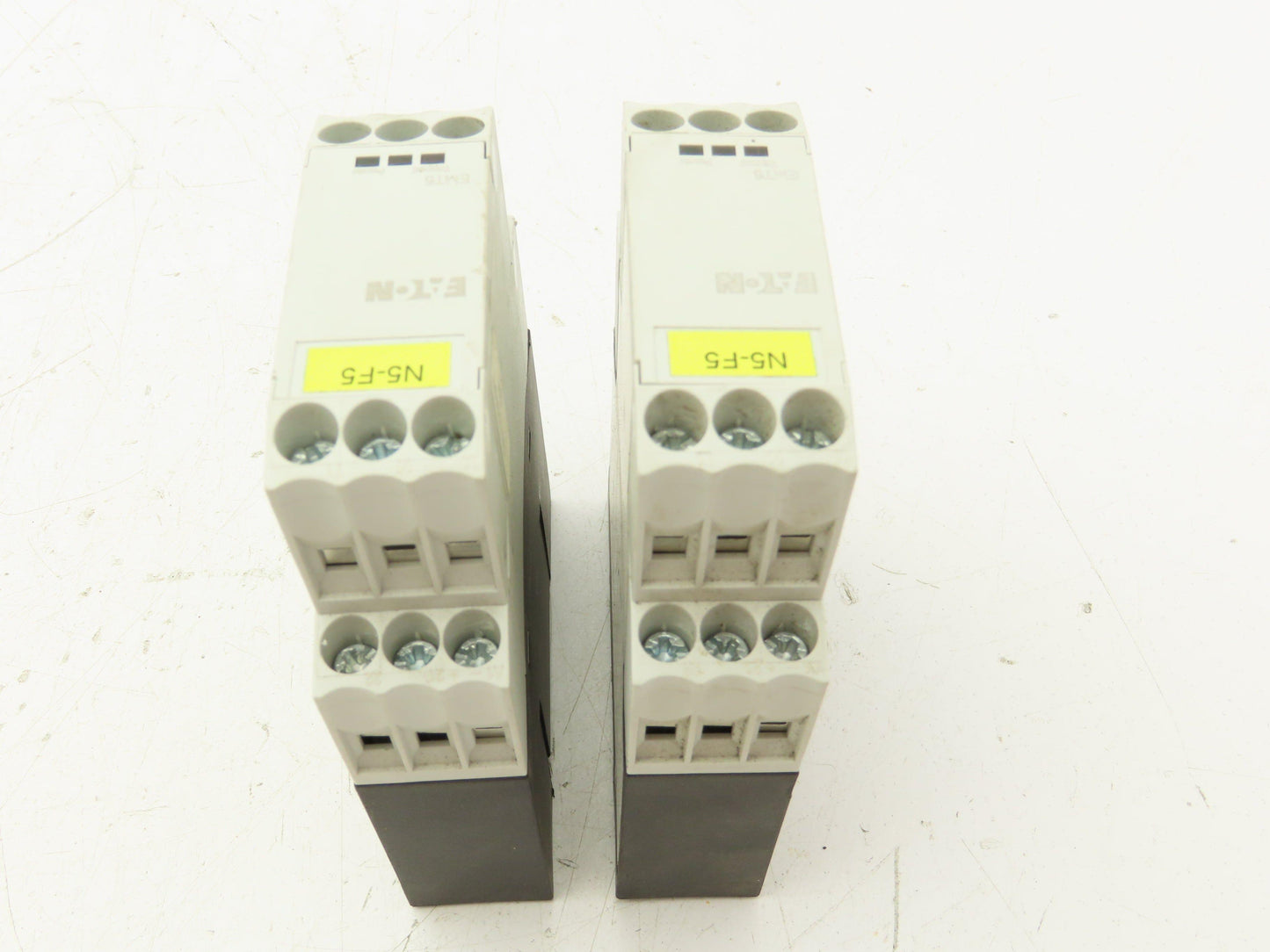 Eaton EMT6 Thermistor Motor Protection Relay 24V Lot of 2