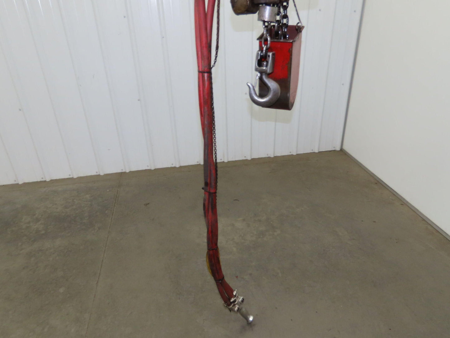 Chicago Pneumatic 1/4 Ton 500Lb Power Vane Air Chain Hoist 10' 3" Lift Pendant