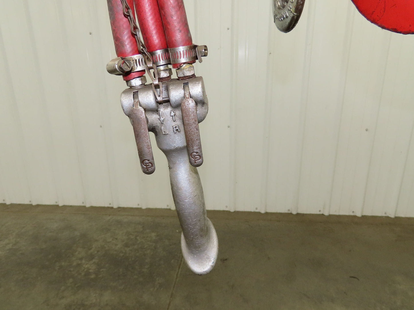 Chicago Pneumatic 1/4 Ton 500Lb Power Vane Air Chain Hoist 10' 2" Lift Pendant