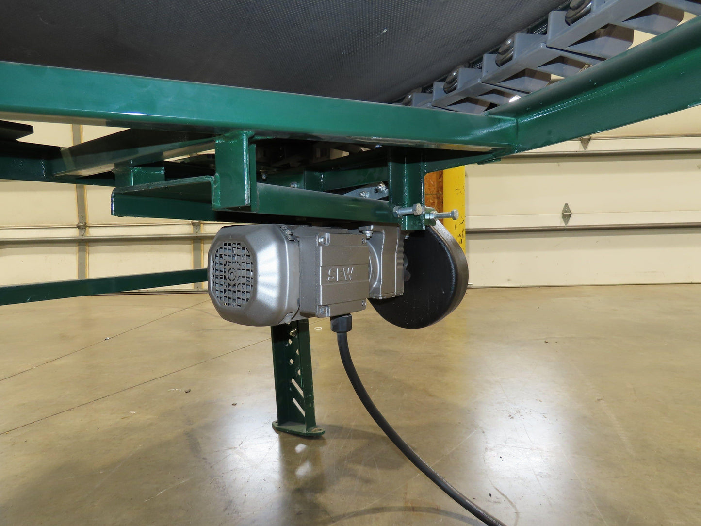 Transnorm TS1500/100 60° LH Curve 24" Belt Conveyor 210 FPM Belt Drive 460V 3PH