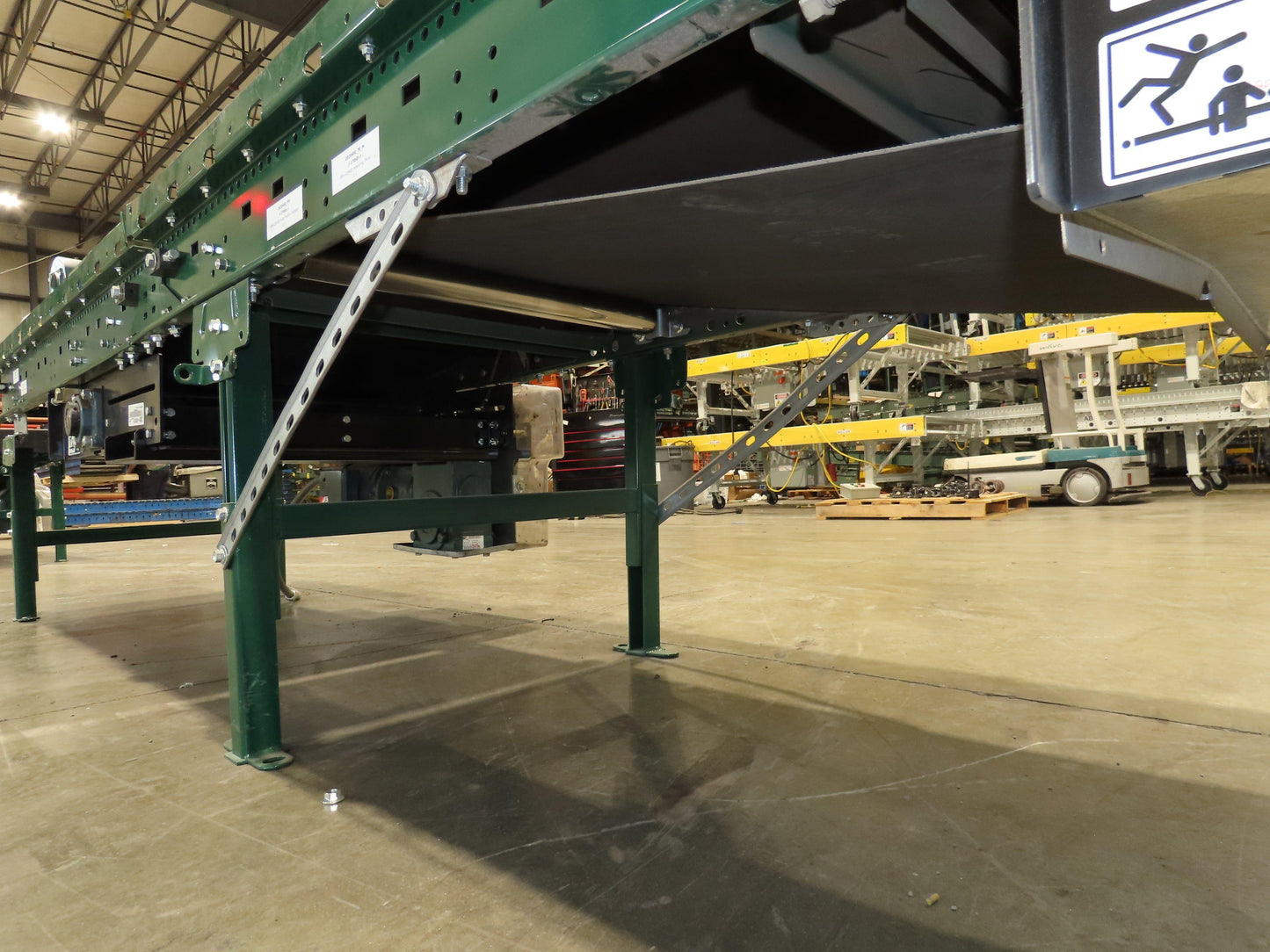 Dematic Rapistan 31"x 18' Gapper Conveyor 26" Belt 3-Speed 235-335fpm Belt Drive