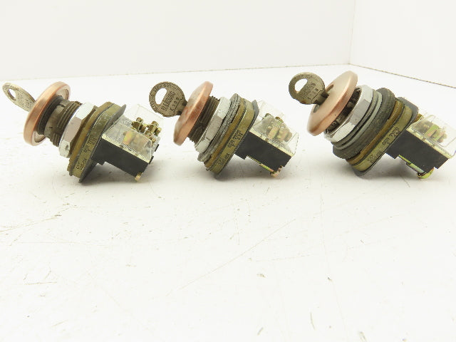 Allen Bradley 800T-E24 Cylinder Lock Push Button Switch Keyed E Stop Lot of 3