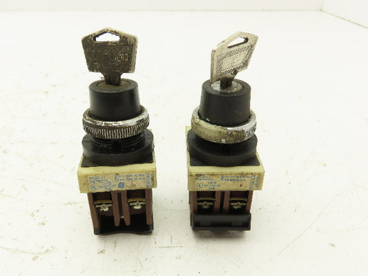 Fuji Electric AH25-12 Keyed 2-Position Selector Switch Lot of 2