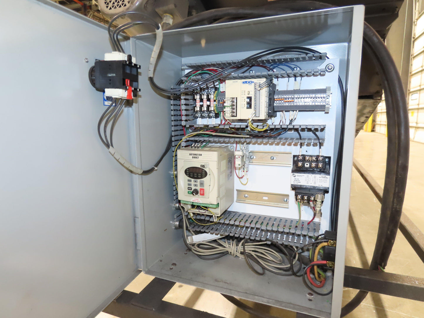 Alvey 28"x 17' Slider Bed 24" Belt Incline Conveyor Variable Speed Drive 460V