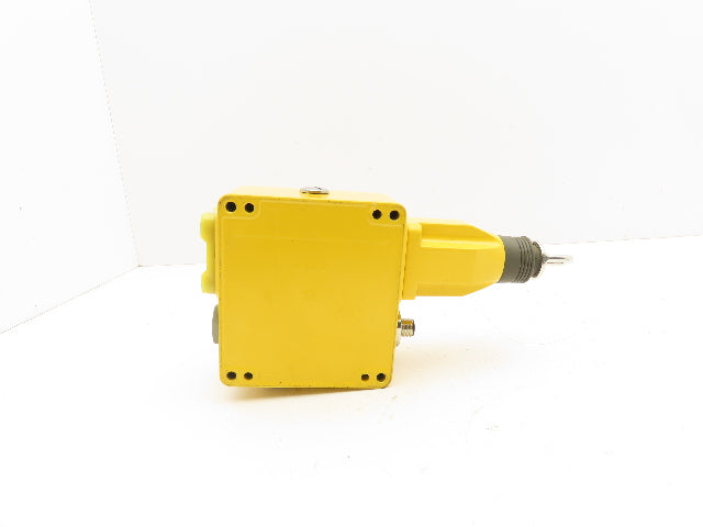 ABB Jokab Safety LineStrong3L Rope Pull Grab Cable Switch E-Stop 2TLA050206R1232