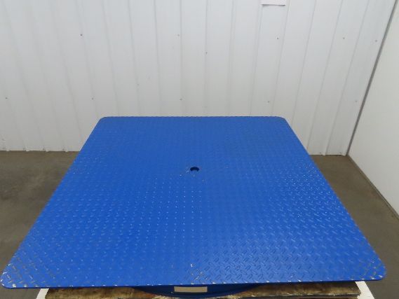 Vestil CA-KP-4848-4 Heavy Duty King Pin Carousel 48x48" 4000lb 1/4" Steel Plate