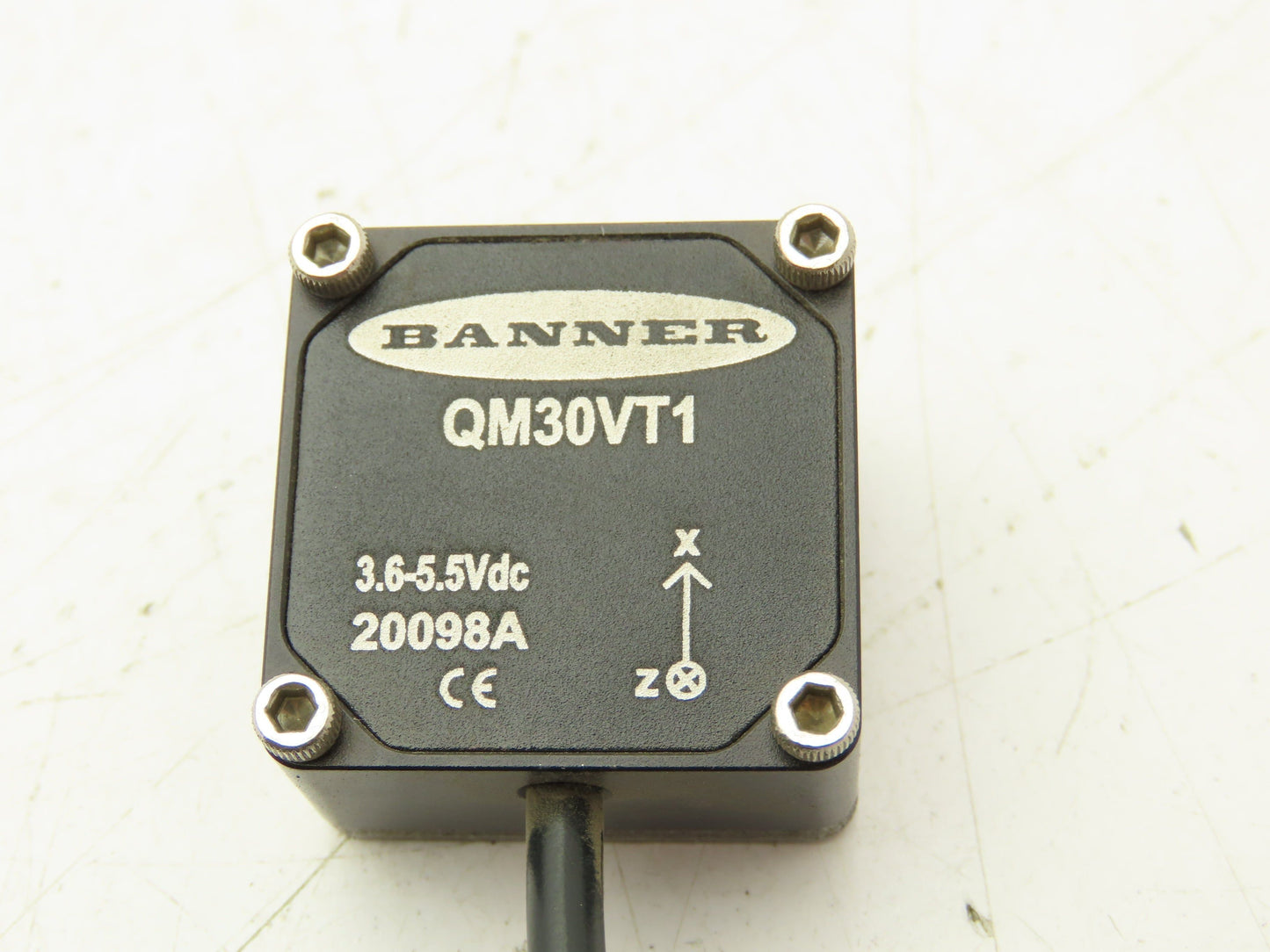 Banner QM30VT1 Industrial Vibration Temperature Sensor Magnetic Mount 48" Cord