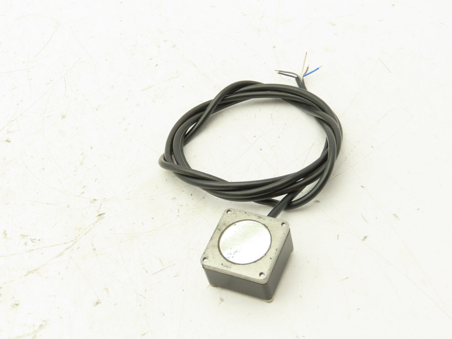 Banner QM30VT1 Industrial Vibration Temperature Sensor Magnetic Mount 48" Cord