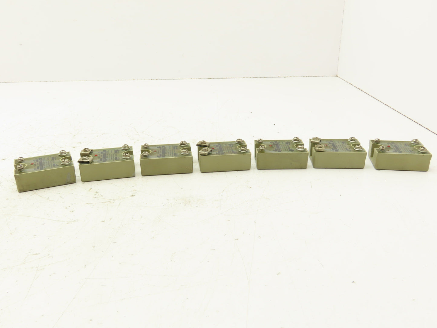 Dayton 5Z958 Solid State Relay 40A 240VAC  90-280VAC Coil Voltage Lot of 7