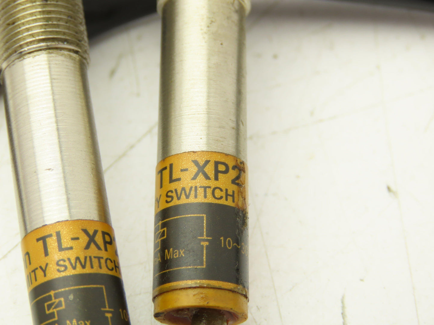 Omron TL-XP2 Proximity Sensor Switch  Lot of 2