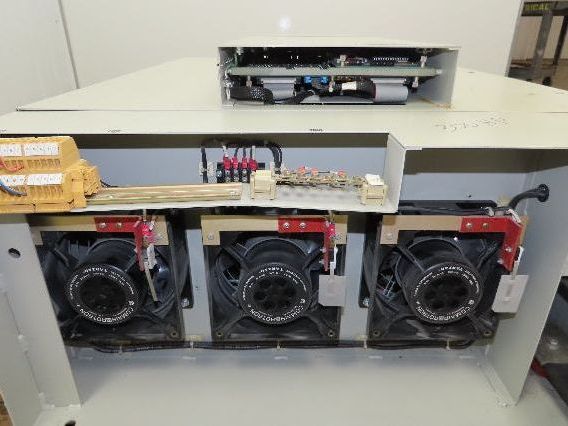 Allen Bradley 1395-B81-EN-P50 DC Controller Drive 300HP 500VDC AB 460V Input 3Ph