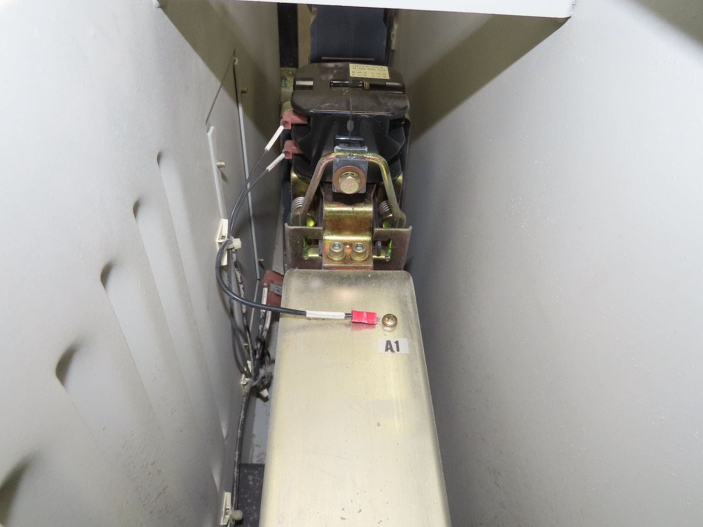 Allen Bradley 1395-B81-EN-P50 DC Controller Drive 300HP 500VDC AB 460V Input 3Ph