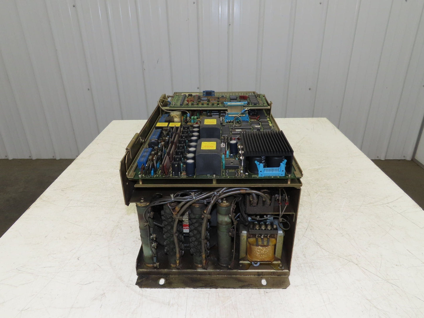 Fanuc A06B-6044-H009 Okuma AC Spindle Servo Drive A20B-0008-0030/05C