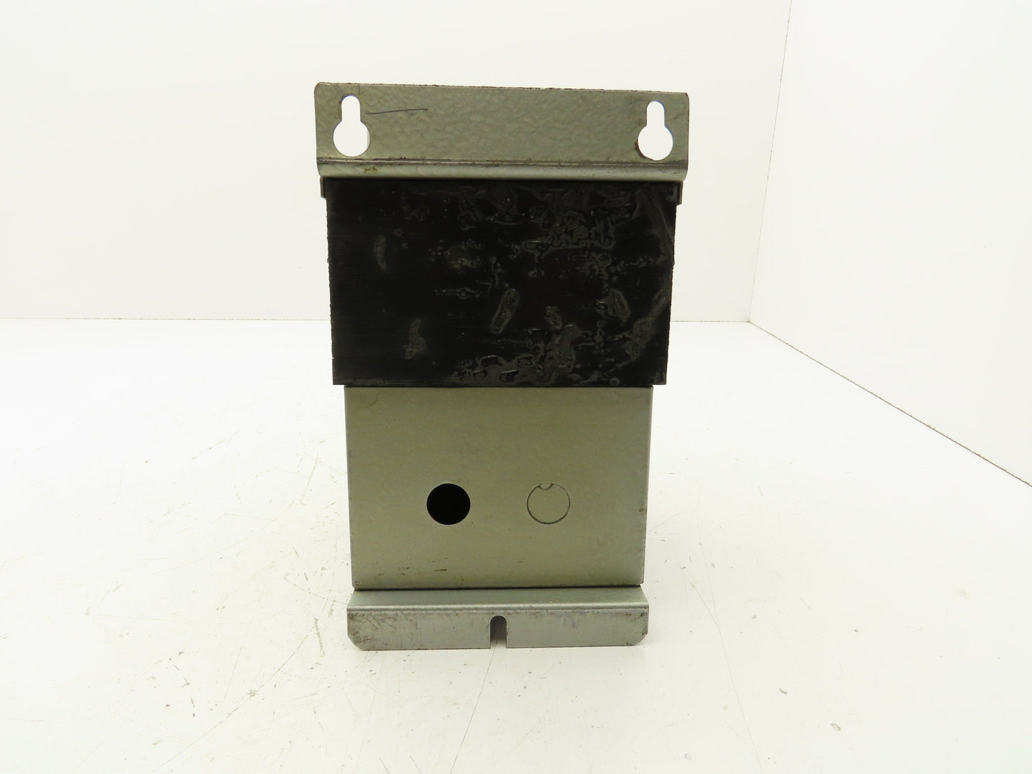 Dongan 80-1045 Single Phase Transformer 2KVA HV 240x480V LV 120/240V 1PH Type 3R