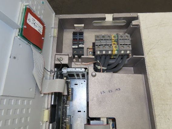 Siemens 6SE7024-7ED61-Z Simovert MasterDrive AC Drive 22kw 30 HP 480V 3Ph