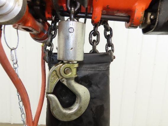 Gardner Denver 1.5 Ton 3300Lb Rotary Motor Air Chain Hoist 11' 6" Lift Hook Mt