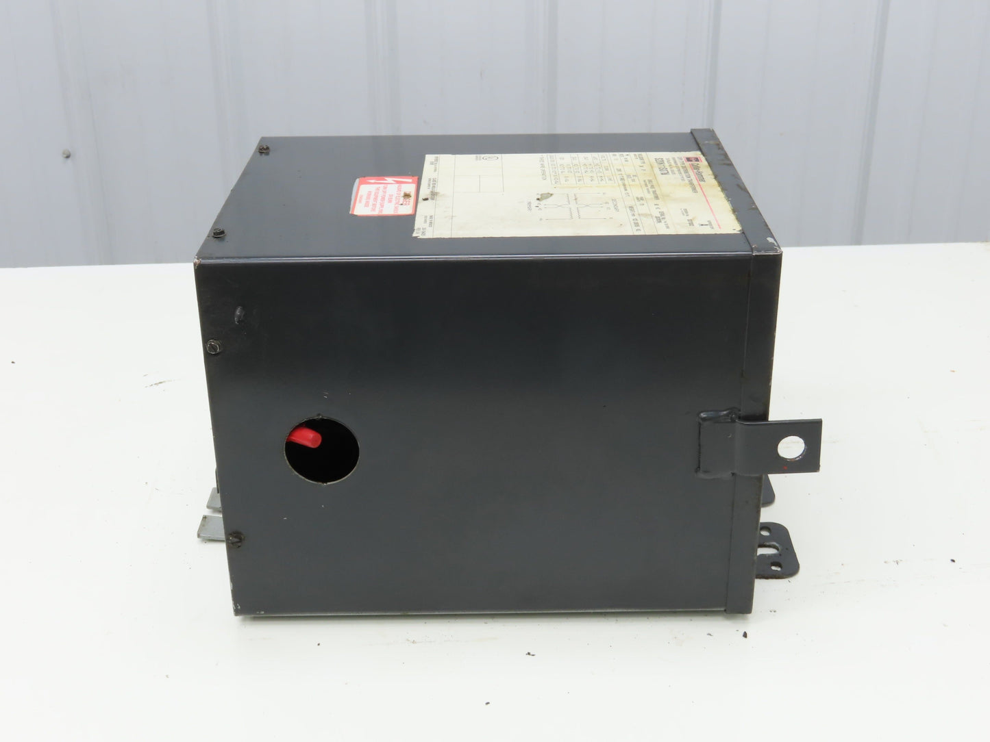 Cutler Hammer S20N11S07N Transformer 7.5KVA Hv 240x480V Lv 120/240V 1PH 3R