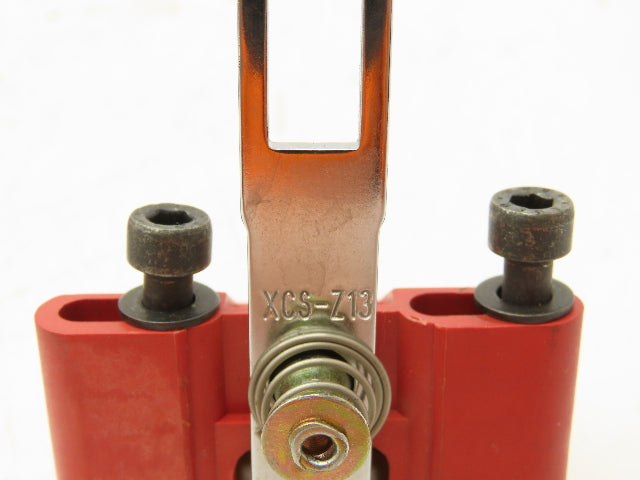 Telemecanique XCS-PA591 Interlock Safety Switch w/Key 240V
