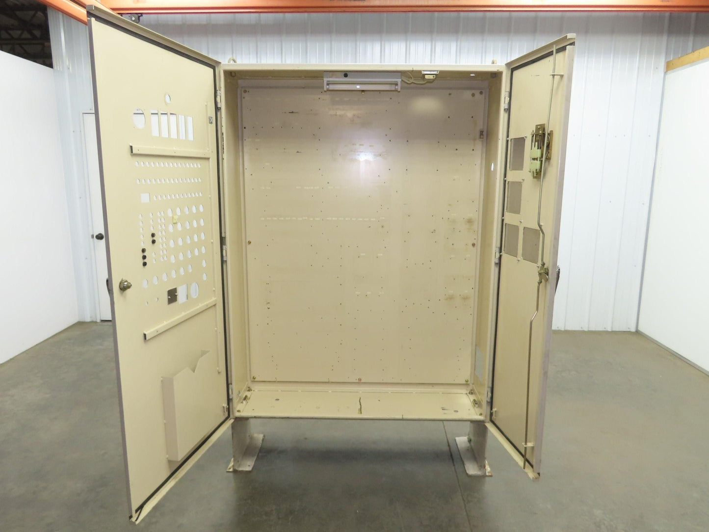 Electrical Enclosure Freestanding Control Panel 170x130x40mm 67x51x16"
