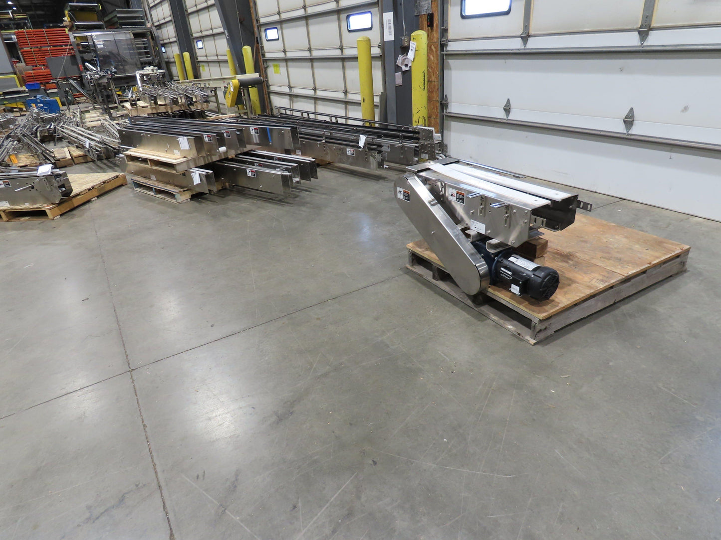 Arrowhead 12" Tabletop Stainless Bottle Conveyor 36" Drive Section 460V 3PH