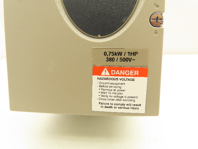 Telemecanique ATV31H075N4 Schneider Altivar VFD Motor Drive 1 HP 0.75kw 480V
